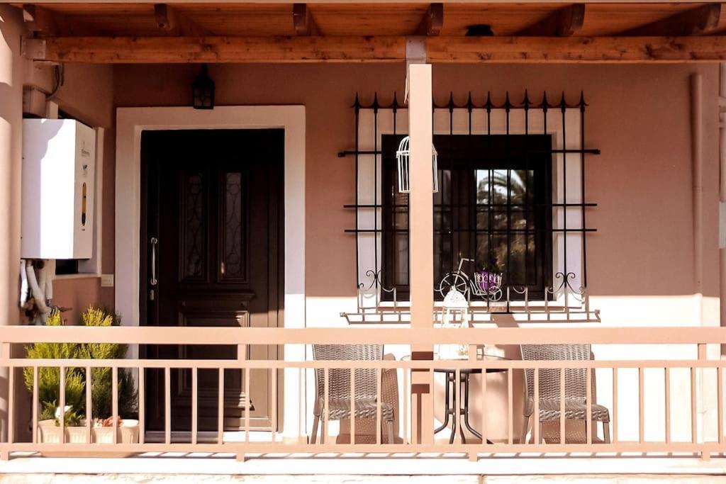 A Home Away From Home Τρίκαλα Εξωτερικό φωτογραφία